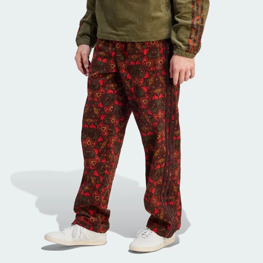 ADIDAS Men's Corduroy Cotton Track Pants IS5277 Size Medium 70’s Style Paisley - Picture 2 of 12